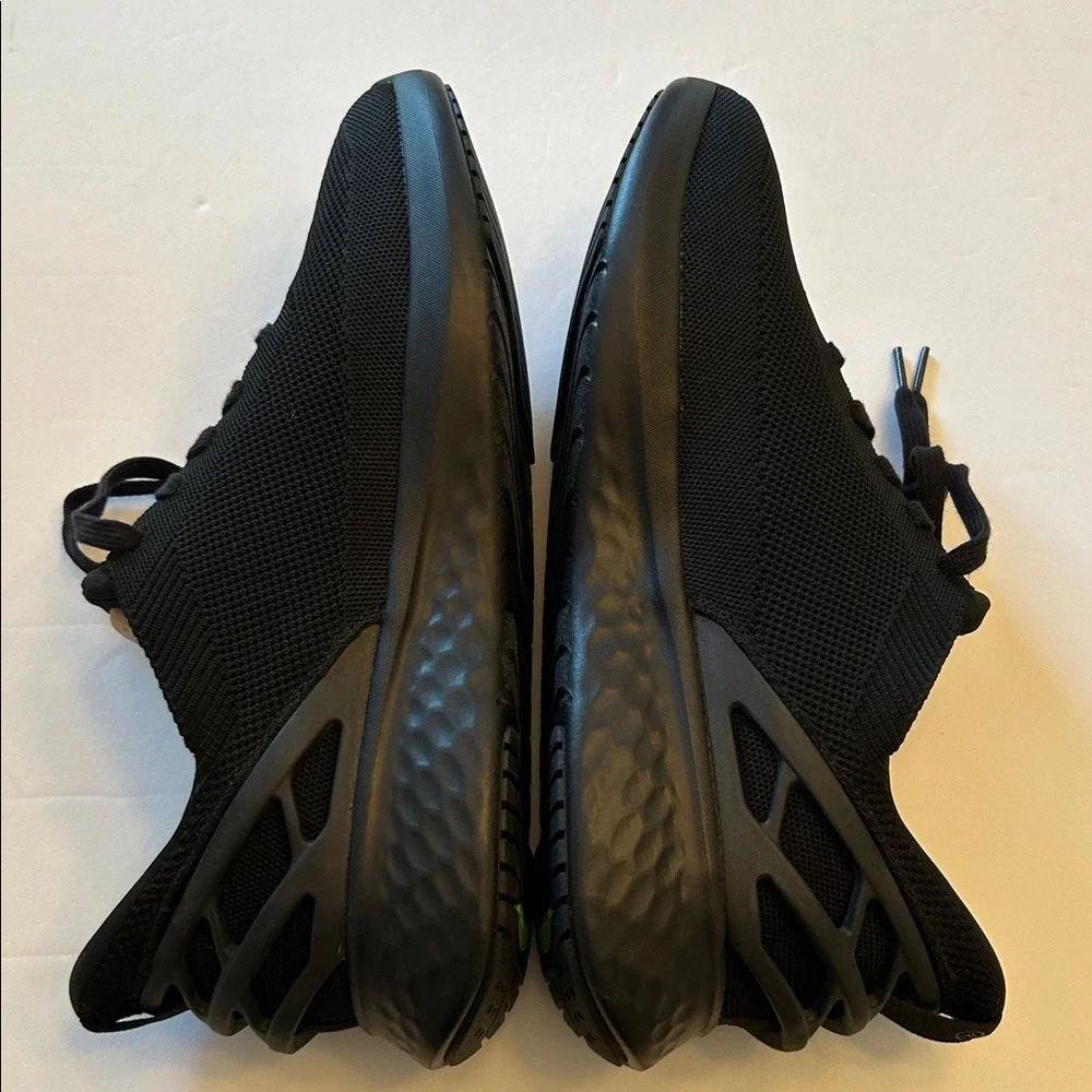 Kizik Athens Women's Black Sneakers Sz 11W‎ NWOT PRM